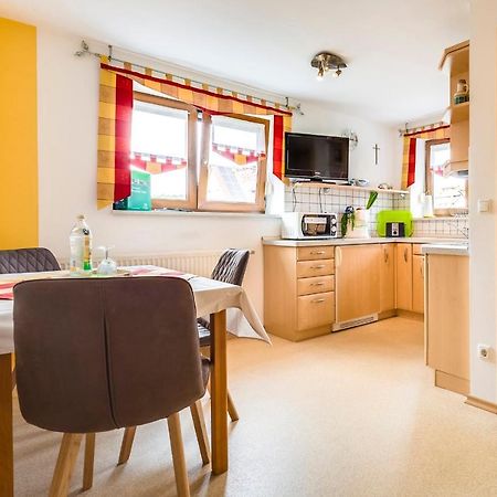 Bartlhof-Ferienwohnungen-Zimmer Burglengenfeld Eksteriør bilde