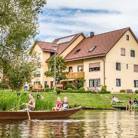 Bartlhof-Ferienwohnungen-Zimmer Burglengenfeld Eksteriør bilde