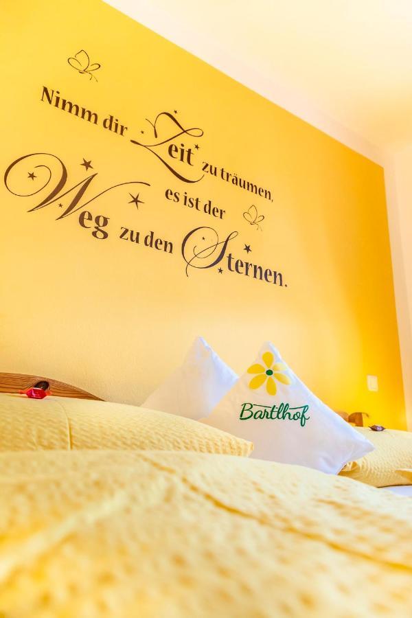 Bartlhof-Ferienwohnungen-Zimmer Burglengenfeld Eksteriør bilde